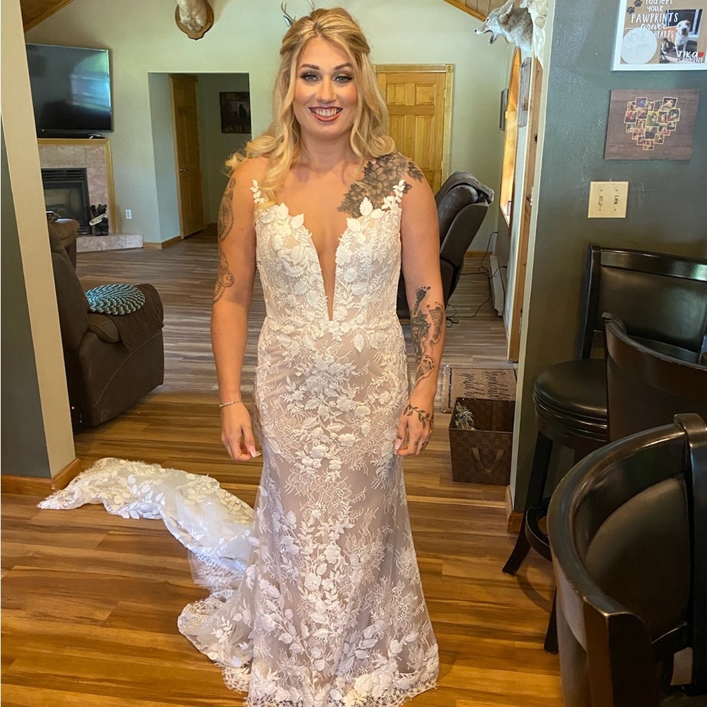 NEW WEDDING DRESS!!
